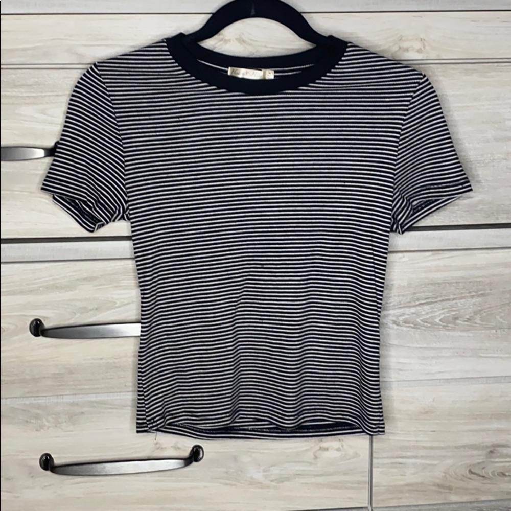 Striped cropped shirt